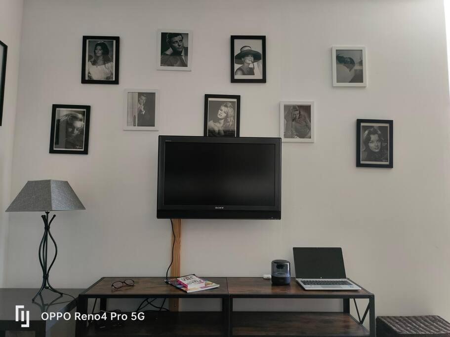 Grand T2 Esprit Loft Coeur De Ville Sete Bagian luar foto
